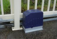 Sliding extension gate